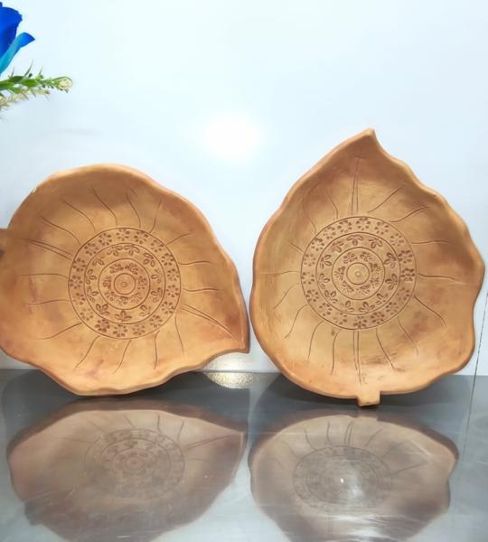 Leaf Shaped Clay Tray